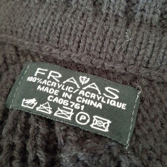 FRAAS Chunky Knit Poncho Black Toggle Buttons Sz O/S - Picture 11 of 11